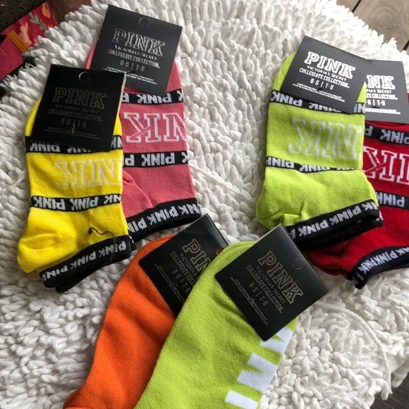 🚨B2G1 New PINK VICTORIAS SECRET 7Multi Colored Ankle Socks